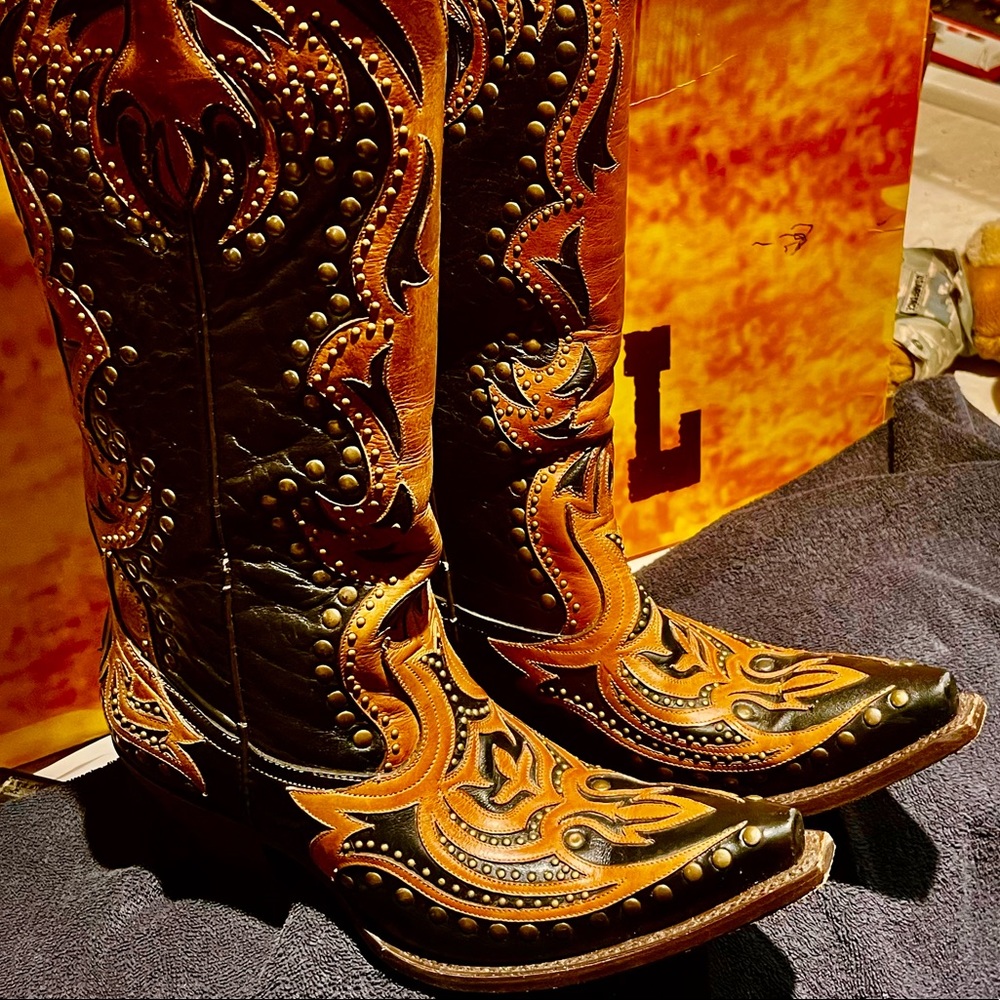 corral Boots. Discontinued and desirable B 1072